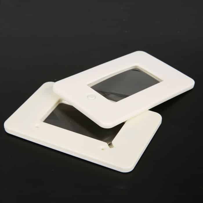 LED Illuminated Credit Card Magnifier | 3X Wallet Size Reading Aid - Eleroyal Magnifier